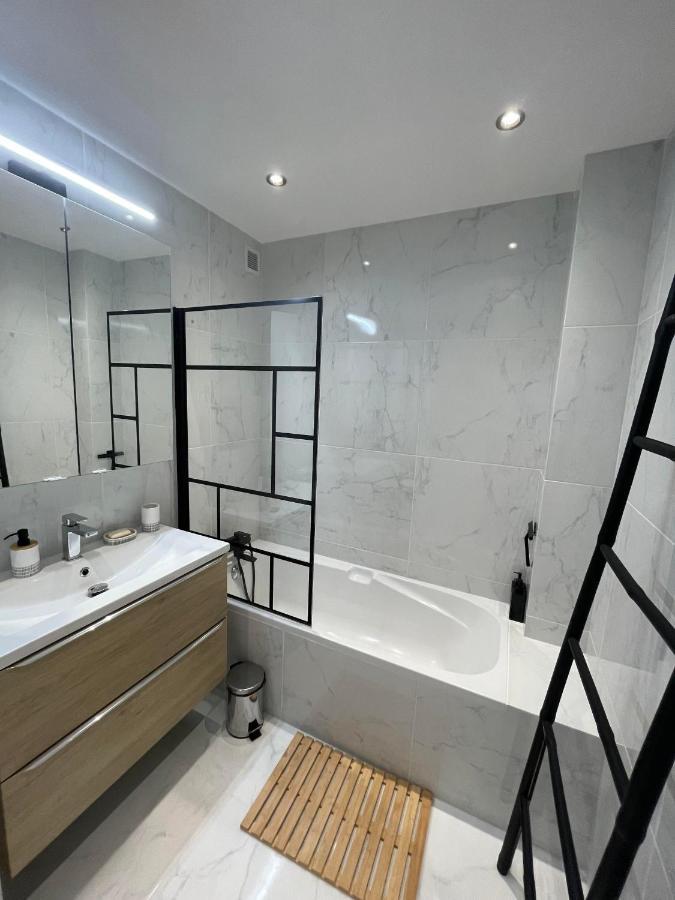 Comfortable Apartment With Parking - Antibes Riviera المظهر الخارجي الصورة